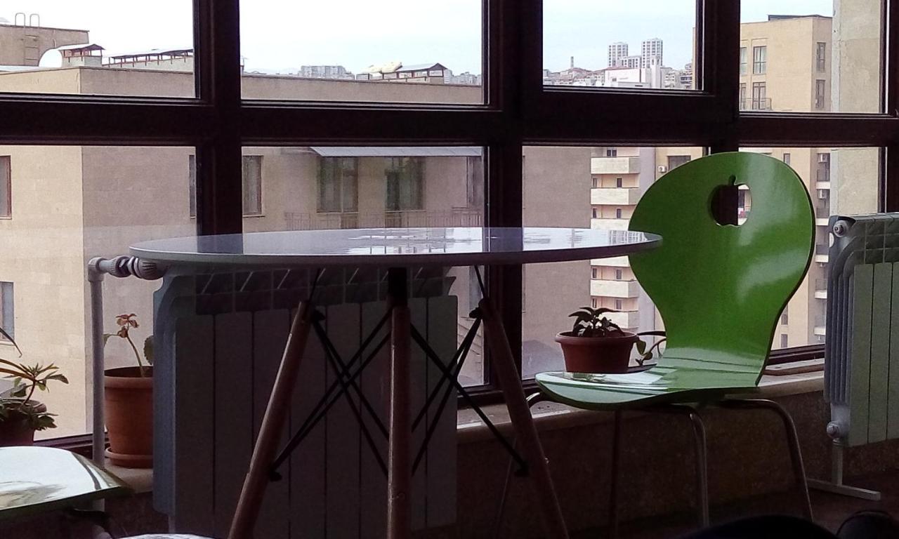 City Central Apartment Yerevan Bagian luar foto