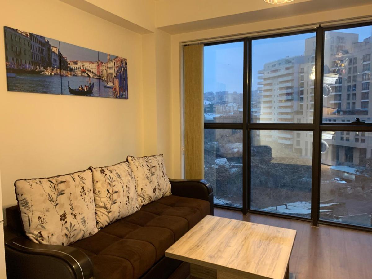 City Central Apartment Yerevan Bagian luar foto