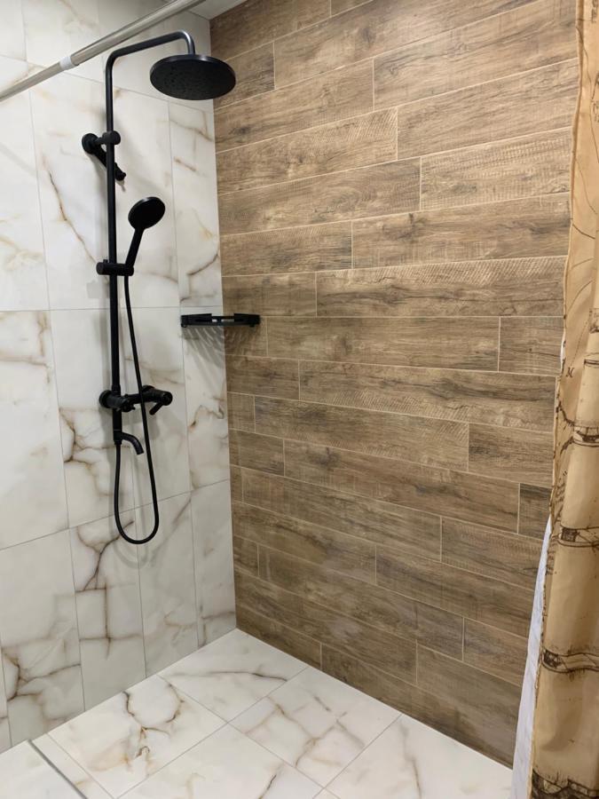 City Central Apartment Yerevan Bagian luar foto