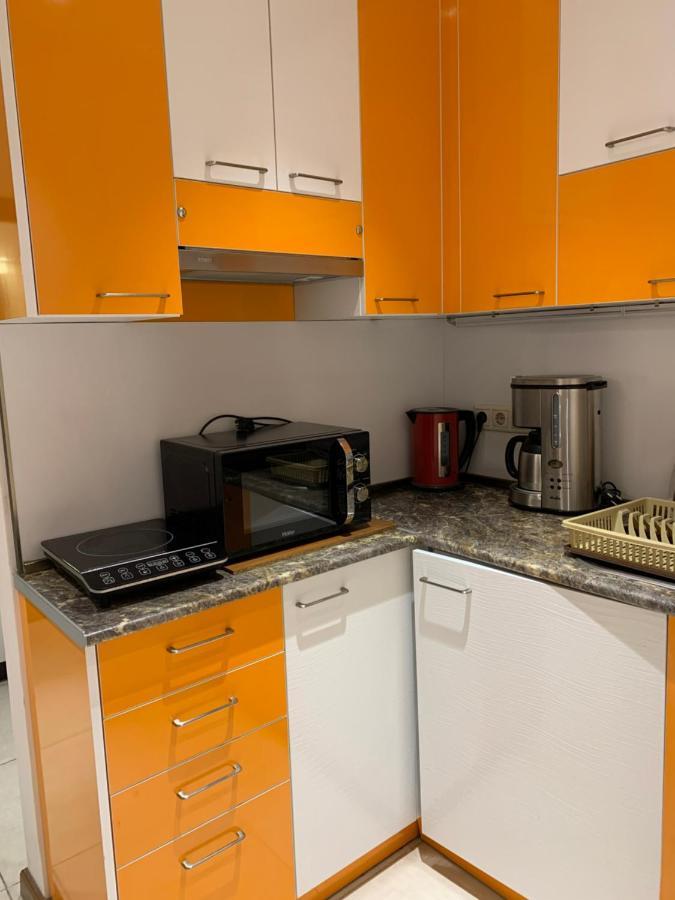 City Central Apartment Yerevan Bagian luar foto